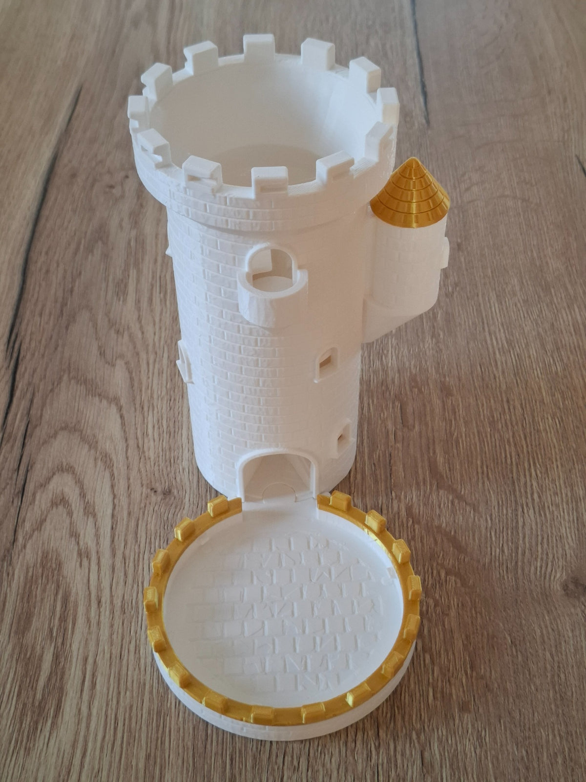 Sprookjesdobbeltoren met opbergtorentje
